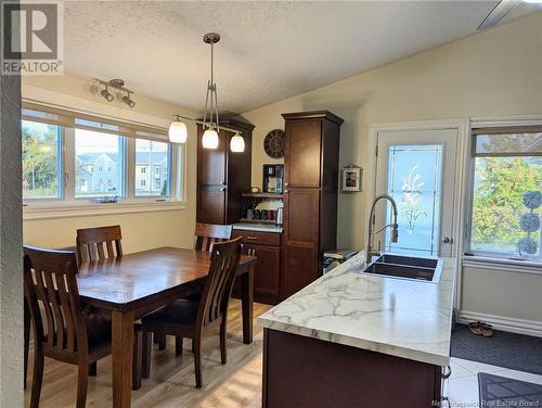 915 Vanier Boulevard, Bathurst, NB - Indoor Photo Showing Dining Room