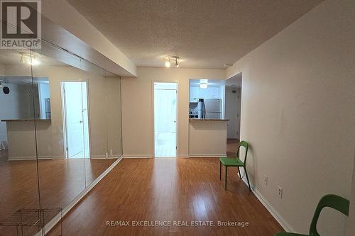 809 - 25 Grenville Street, Toronto, ON - Indoor Photo Showing Other Room