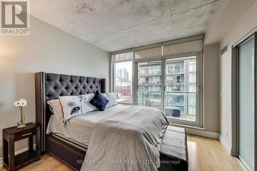 1002 - 333 Adelaide Street E, Toronto, ON - Indoor Photo Showing Bedroom