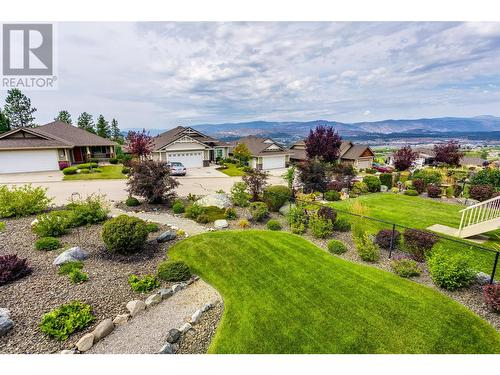 3474 Pine Valley Drive, Kelowna, BC - Outdoor