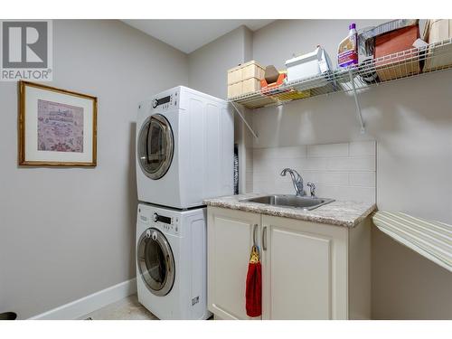 3474 Pine Valley Drive, Kelowna, BC - Indoor Photo Showing Laundry Room