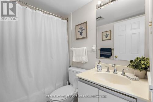 1805 - 215 Wynford Drive, Toronto, ON - Indoor Photo Showing Bathroom