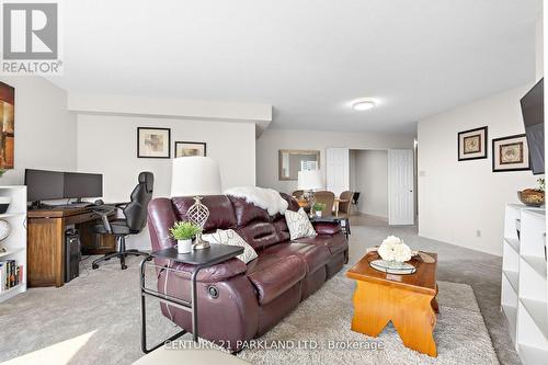 1805 - 215 Wynford Drive, Toronto, ON - Indoor Photo Showing Living Room