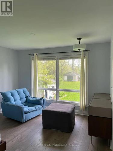 1 Catering Road, Georgina, ON - Indoor Photo Showing Living Room