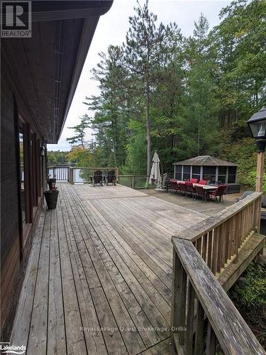 2039 Beaver Dam Road Road, Severn, ON - Outdoor With Deck Patio Veranda