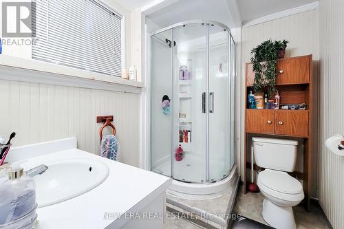 160 Davis Street, Port Colborne, ON - Indoor Photo Showing Bathroom