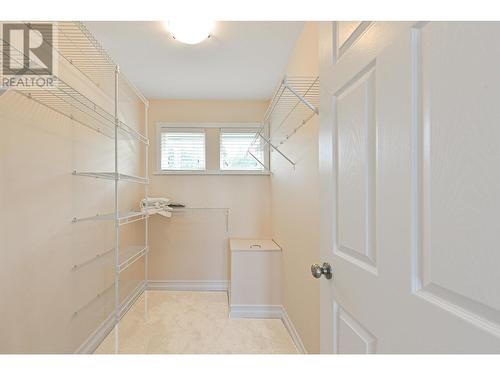 Upper Unit 1275 20Th Street, West Vancouver, BC - Indoor