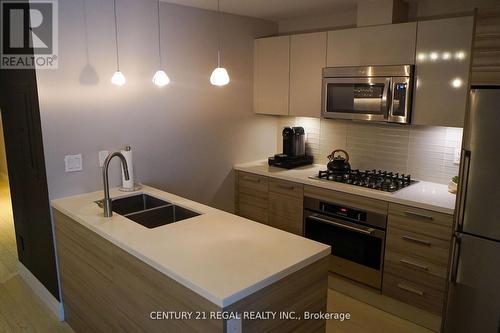 403 - 224 King Street W, Toronto, ON - Indoor Photo Showing Kitchen With Double Sink With Upgraded Kitchen