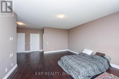 3205 - 35 Kingsbridge Garden Circle, Mississauga, ON - Indoor Photo Showing Bedroom