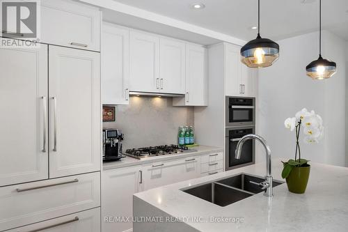 515 - 280 Howland Avenue, Toronto, ON - Indoor Photo Showing Kitchen With Double Sink With Upgraded Kitchen