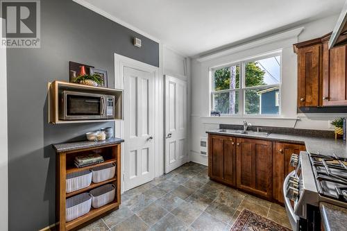 86 Springdale Street, St. John'S, NL - Indoor Photo Showing Kitchen With Double Sink