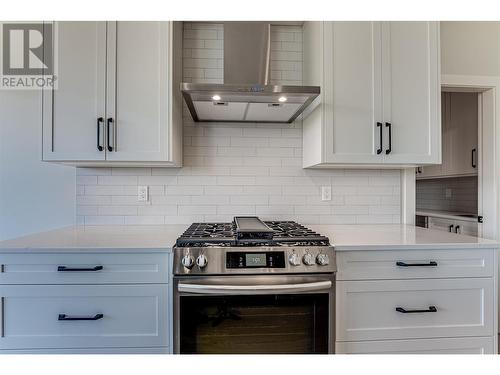 1007 Mt. Burnham Road, Vernon, BC - Indoor Photo Showing Kitchen With Upgraded Kitchen