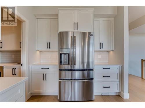 1007 Mt. Burnham Road, Vernon, BC - Indoor Photo Showing Kitchen