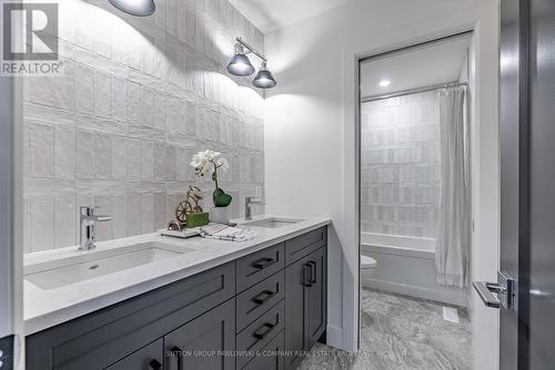 29 Spruce Crescent, North Middlesex (Parkhill), ON - Indoor Photo Showing Bathroom