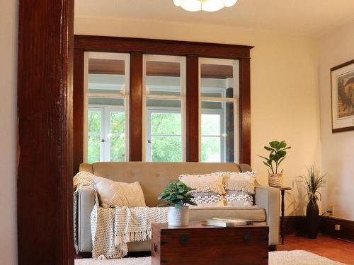 22 Mill St E, East Luther Grand Valley, ON - Indoor Photo Showing Bedroom