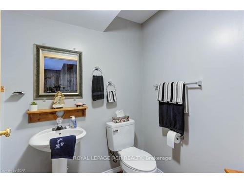 227 Carrol St, Wellington North, ON - Indoor Photo Showing Bathroom