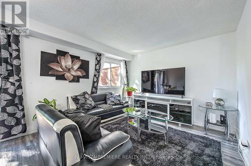 48 - 971 Adelaide Street S, London, ON - Indoor Photo Showing Living Room