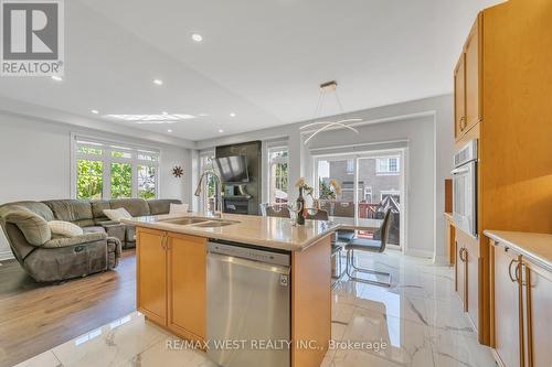 63 Haven Road, Vaughan, ON - Indoor Photo Showing Kitchen With Double Sink