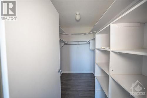 216 Viewmount Drive Unit#410, Ottawa, ON - Indoor With Storage