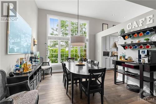 647 Brookwood Circle, Ottawa, ON - Indoor Photo Showing Dining Room