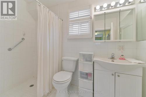 28 Bellman Avenue, Toronto, ON - Indoor Photo Showing Bathroom