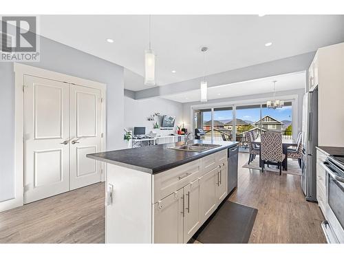 1280 Bergamot Avenue, Kelowna, BC - Indoor Photo Showing Kitchen With Double Sink With Upgraded Kitchen