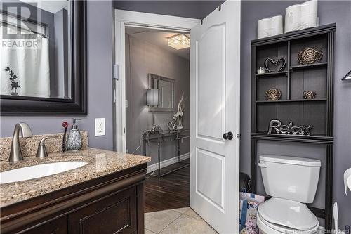 102 Clarendon Drive, Moncton, NB - Indoor Photo Showing Bathroom