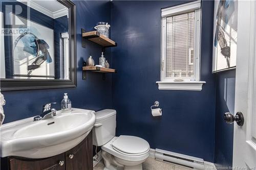 102 Clarendon Drive, Moncton, NB - Indoor Photo Showing Bathroom