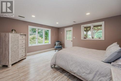 7456 Wellington Road 51, Guelph/Eramosa, ON - Indoor Photo Showing Bedroom