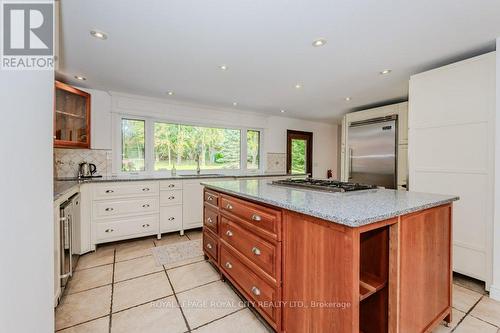 7456 Wellington Road 51, Guelph/Eramosa, ON - Indoor Photo Showing Kitchen