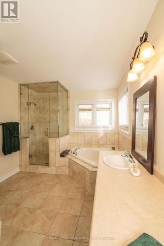 43 Vivian Drive, Clarington (Courtice), ON - Indoor Photo Showing Bathroom