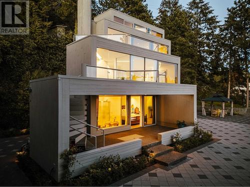 5934 Marine Drive, West Vancouver, BC - Outdoor