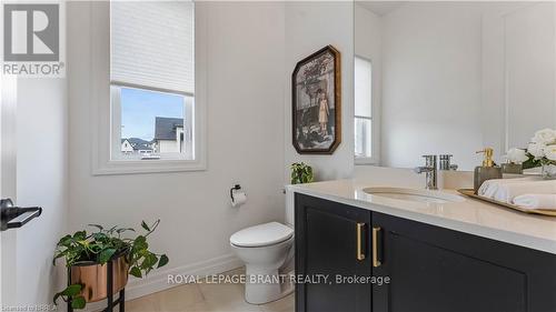 42 Aspen Circle, Thames Centre, ON - Indoor Photo Showing Bathroom