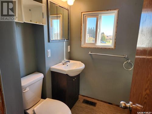 1020 109Th Avenue, Tisdale, SK - Indoor Photo Showing Bathroom