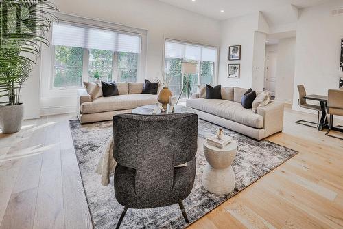 3 Arbourvale, St. Catharines, ON - Indoor Photo Showing Living Room