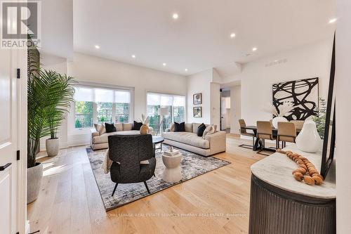 3 Arbourvale, St. Catharines, ON - Indoor Photo Showing Living Room