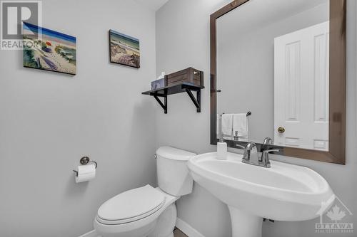 1532 Beaverpond Drive Unit#F, Ottawa, ON - Indoor Photo Showing Bathroom