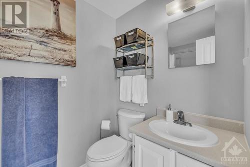 1532 Beaverpond Drive Unit#F, Ottawa, ON - Indoor Photo Showing Bathroom