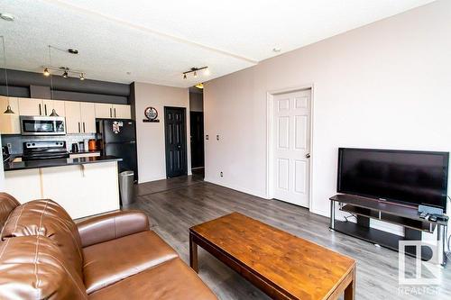 #509 10235 112 St Nw, Edmonton, AB - Indoor Photo Showing Living Room