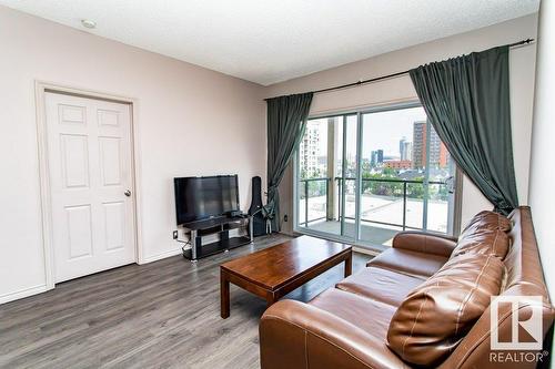 #509 10235 112 St Nw, Edmonton, AB - Indoor Photo Showing Living Room