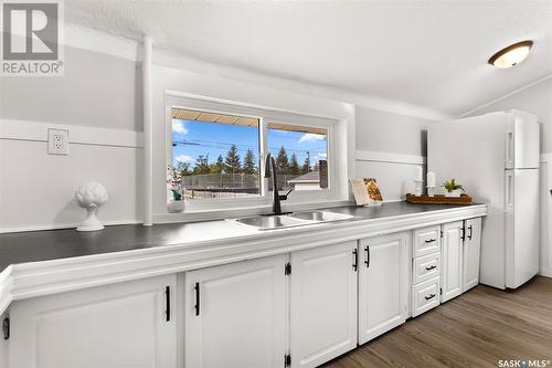 956 Edgar Street, Regina, SK - Indoor Photo Showing Kitchen With Double Sink