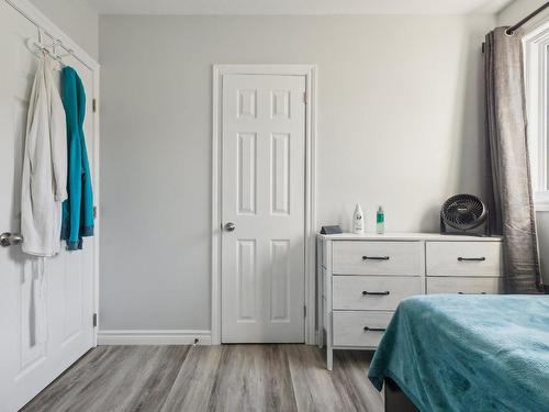 Logement - 350 Rue Laviolette, Gatineau (Gatineau), QC - Indoor Photo Showing Bedroom