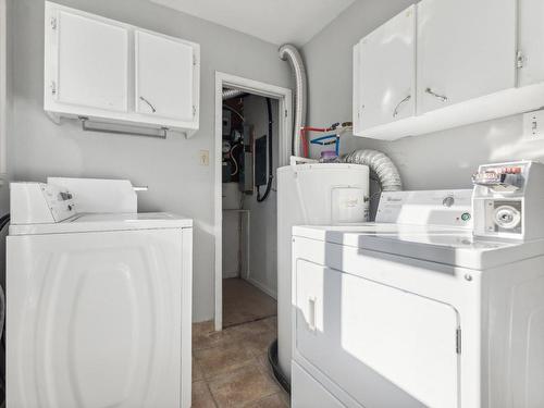 Laundry room - 350 Rue Laviolette, Gatineau (Gatineau), QC - Indoor Photo Showing Laundry Room