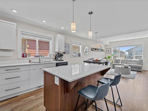 131-8800 Dallas Drive, Kamloops, BC - Indoor Photo Showing Kitchen With Upgraded Kitchen