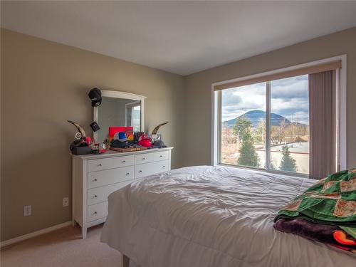 303-1750 Atkinson Street, Penticton, BC - Indoor Photo Showing Bedroom