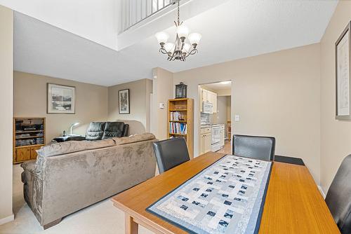 22-750 Badke Road, Kelowna, BC - Indoor Photo Showing Dining Room