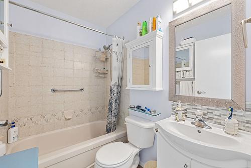 22-750 Badke Road, Kelowna, BC - Indoor Photo Showing Bathroom