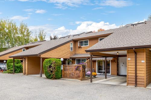 22-750 Badke Road, Kelowna, BC - Outdoor With Deck Patio Veranda