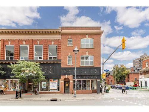 200-309 Bank Street, Ottawa, ON 