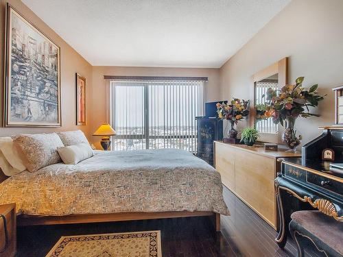 Master bedroom - 801-4500 Ch. Des Cageux, Laval (Chomedey), QC - Indoor Photo Showing Bedroom